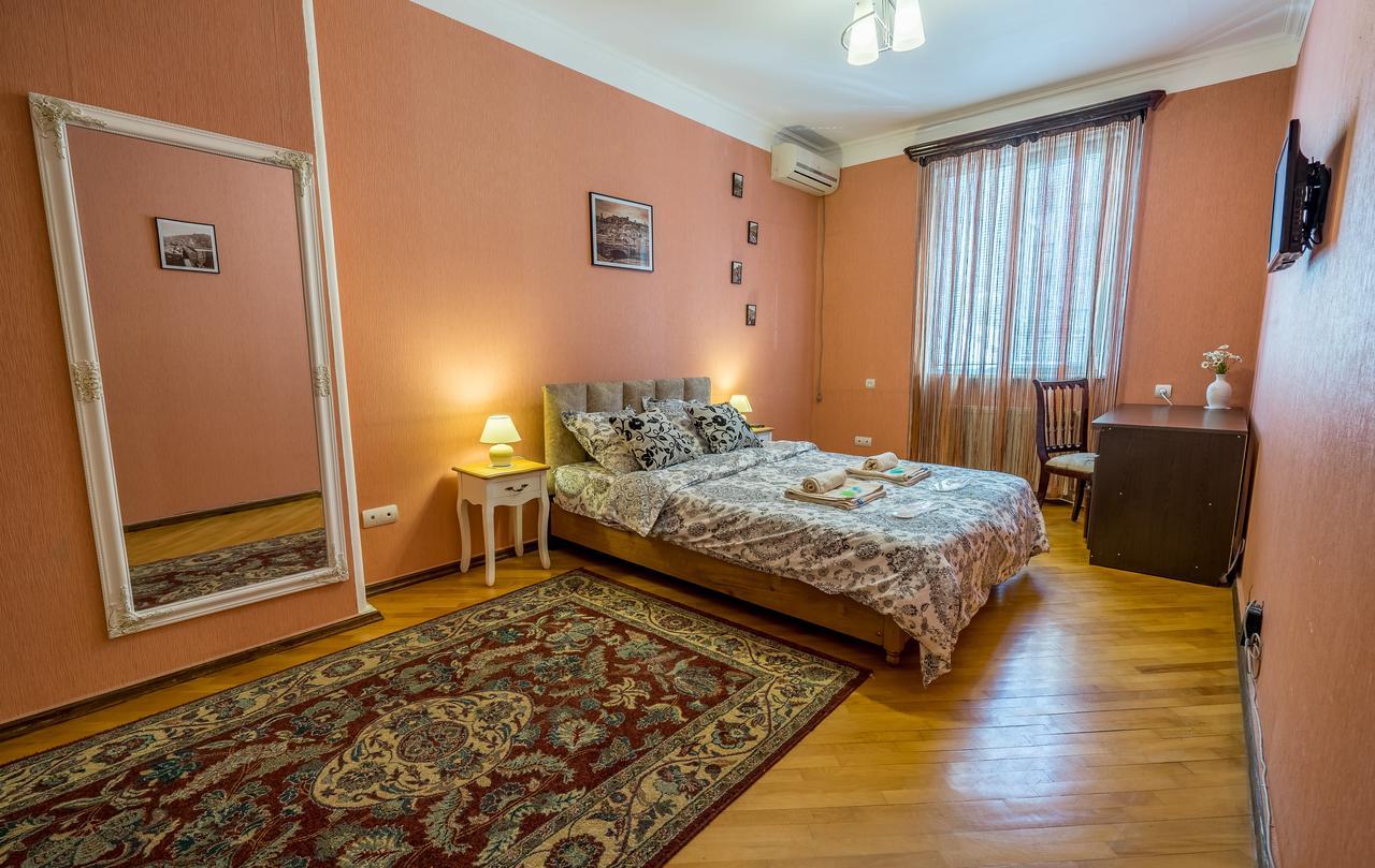 Alpha Tbilisi Ξενοδοχείο Εξωτερικό φωτογραφία